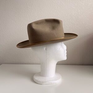 VINTAGE 1943 RESISTOL SELF-CONFORMING 5X BEAVER COWBOY HAT